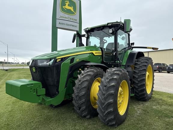 Image of John Deere 8R 410 equipment image 2