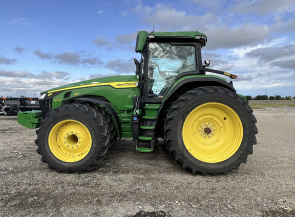 Image of John Deere 8R 410 equipment image 1