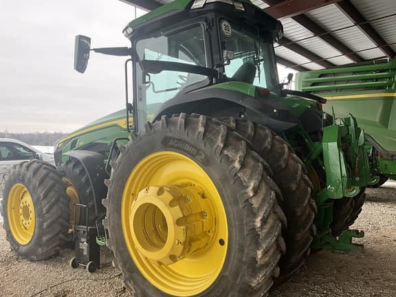 Image of John Deere 8R 410 equipment image 3