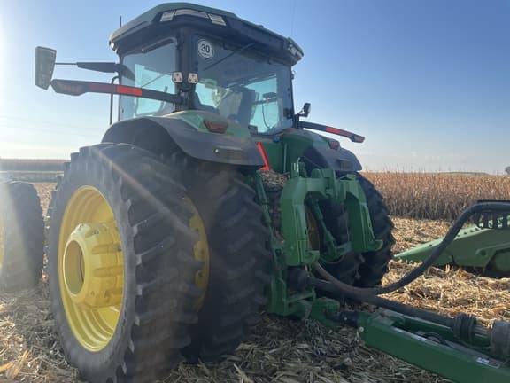 Image of John Deere 8R 410 equipment image 2