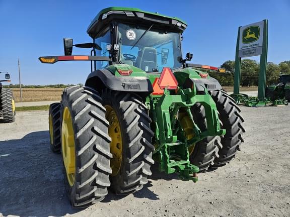 Image of John Deere 8R 410 equipment image 4