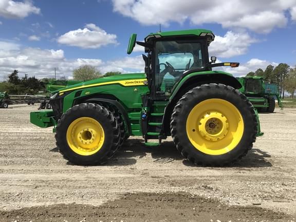 Image of John Deere 8R 410 equipment image 3