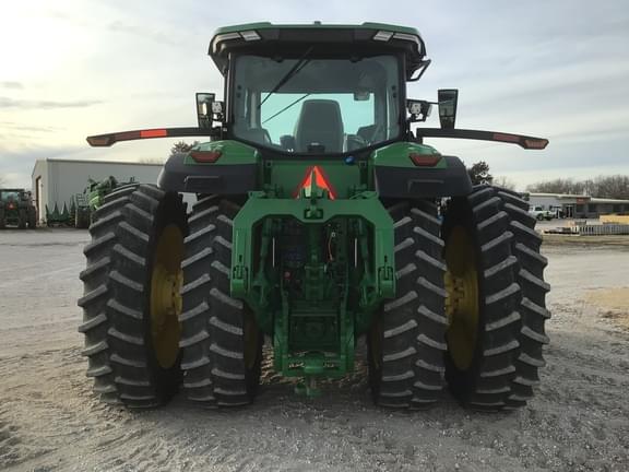 Image of John Deere 8R 410 equipment image 4