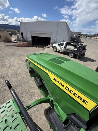 Image of John Deere 8RT 340 equipment image 4