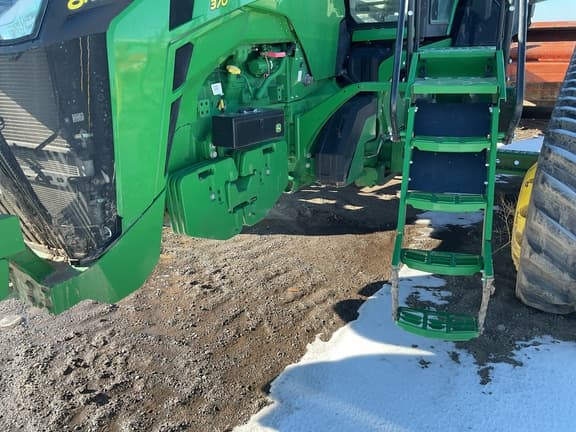 Image of John Deere 8RT 370 equipment image 4
