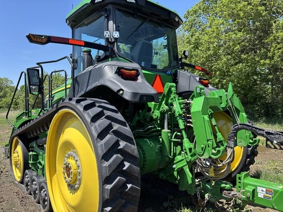 Image of John Deere 8RT 370 equipment image 2