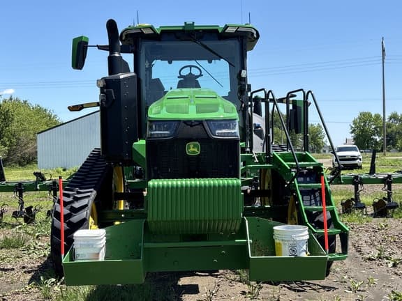 Image of John Deere 8RT 370 equipment image 3