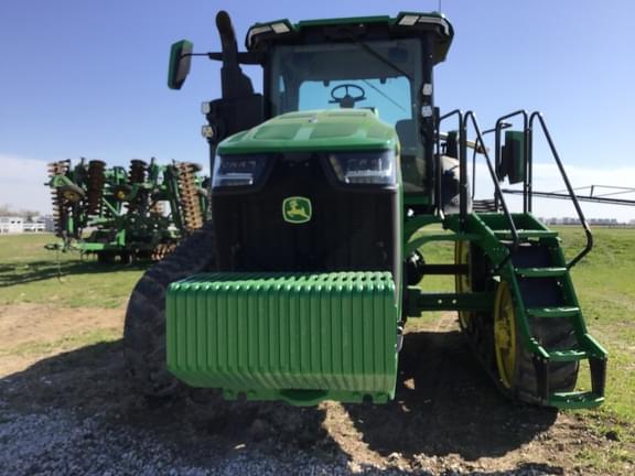 Image of John Deere 8RT 370 equipment image 1