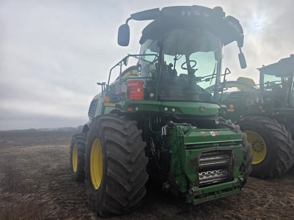 Image of John Deere 9700 equipment image 2