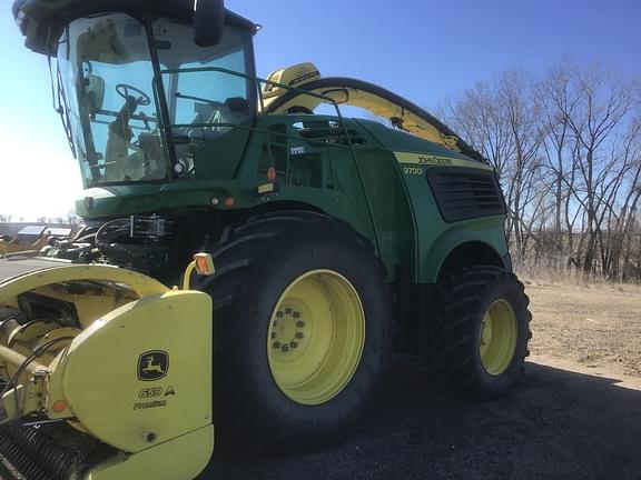 Image of John Deere 9700 equipment image 2