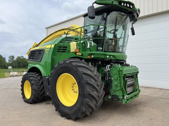Image of John Deere 9900i equipment image 1