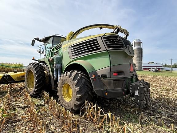 Image of John Deere 9900 equipment image 2