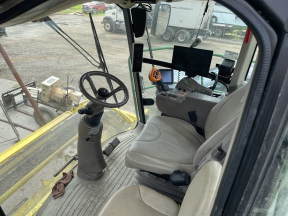 Image of John Deere 9900 equipment image 4