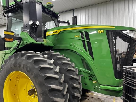 Image of John Deere 9R 440 equipment image 3