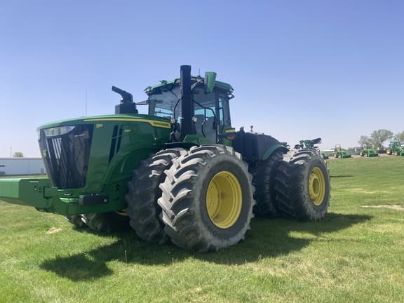 Image of John Deere 9R 590 equipment image 1