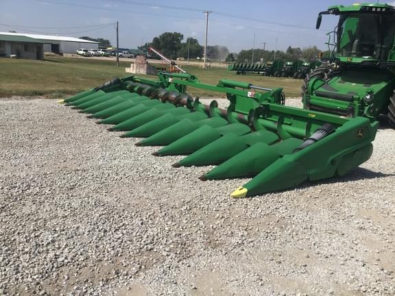 Image of John Deere C12F Primary image