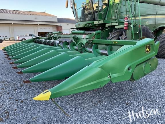 Image of John Deere C12F equipment image 2