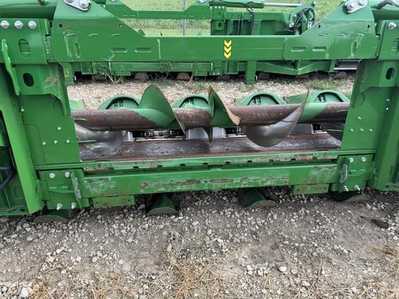 Image of John Deere C12F equipment image 1