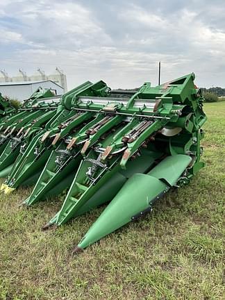 Image of John Deere C12F equipment image 2
