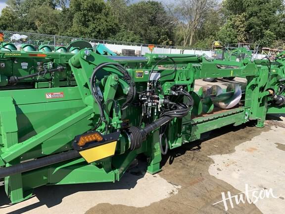 Image of John Deere C12F equipment image 4