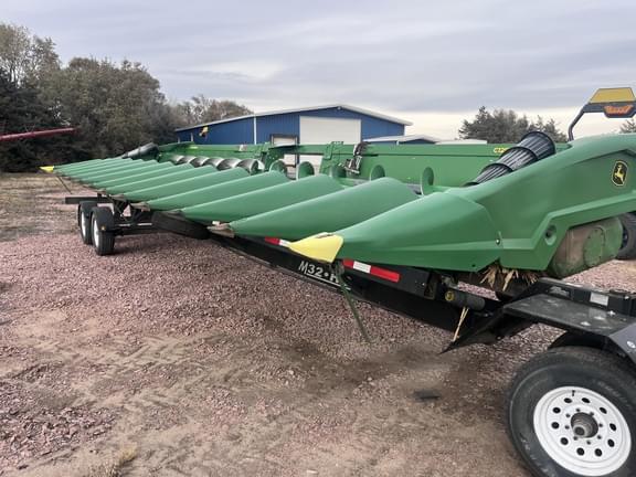 Image of John Deere C12R Image 1