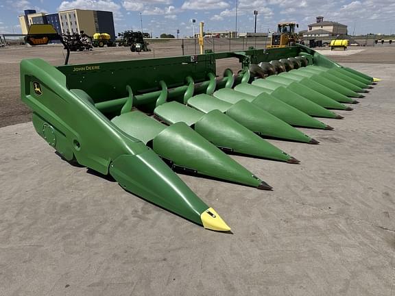 Image of John Deere C12R Primary image