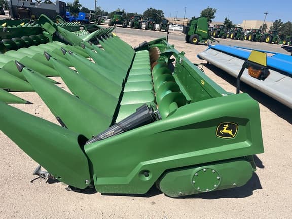 Image of John Deere C12R equipment image 3