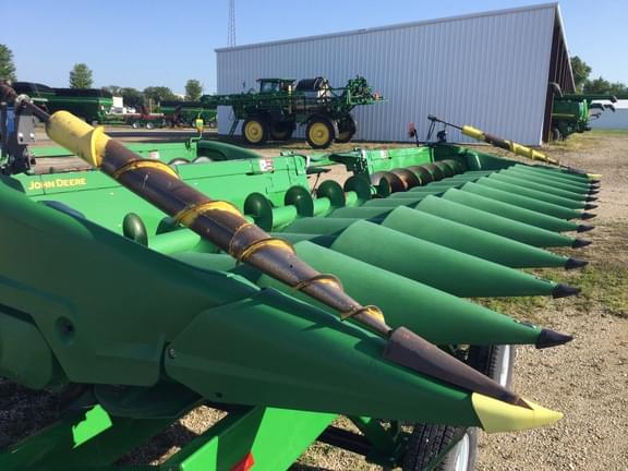 Image of John Deere C12R Primary image