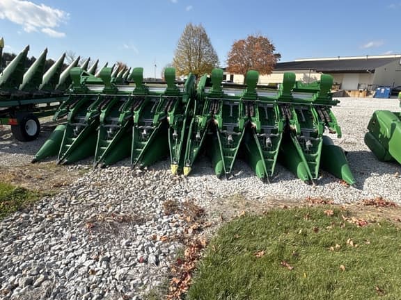 Image of John Deere C16F Primary image