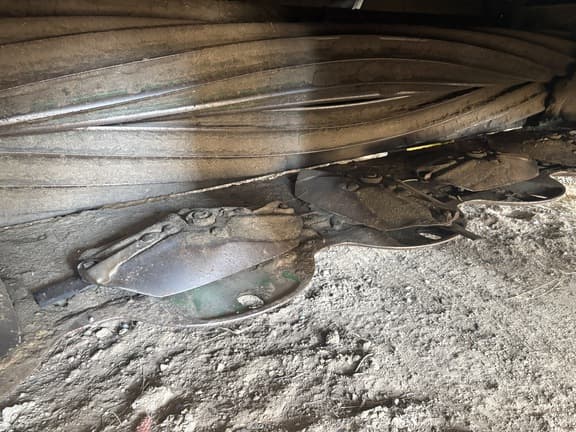 Image of John Deere C400 equipment image 4