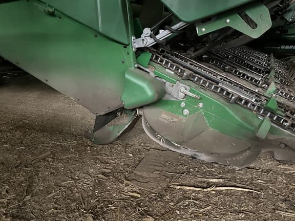 Image of John Deere C6R equipment image 2