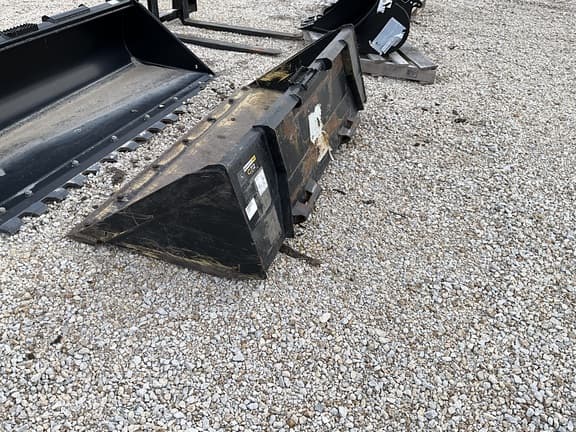 Image of John Deere C72 equipment image 4