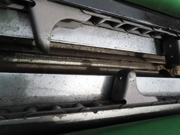 Image of John Deere C8R equipment image 4