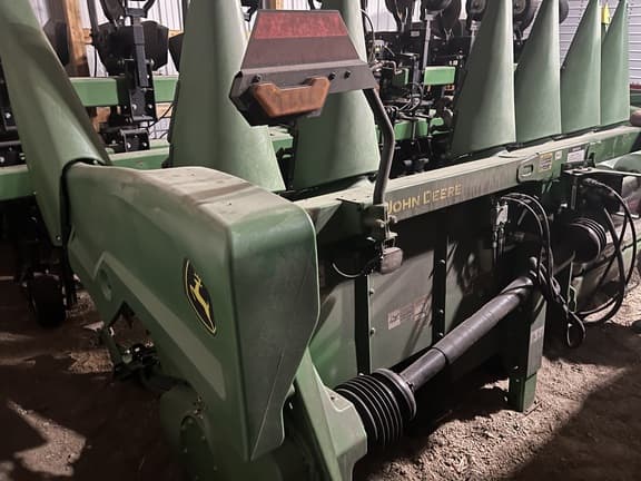 Image of John Deere C8R equipment image 2