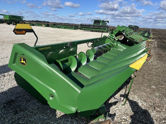 2023 John Deere C8R Equipment Image0