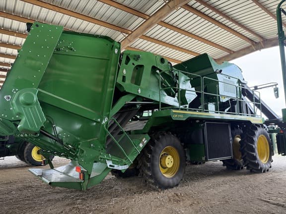 Image of John Deere CP770 equipment image 2