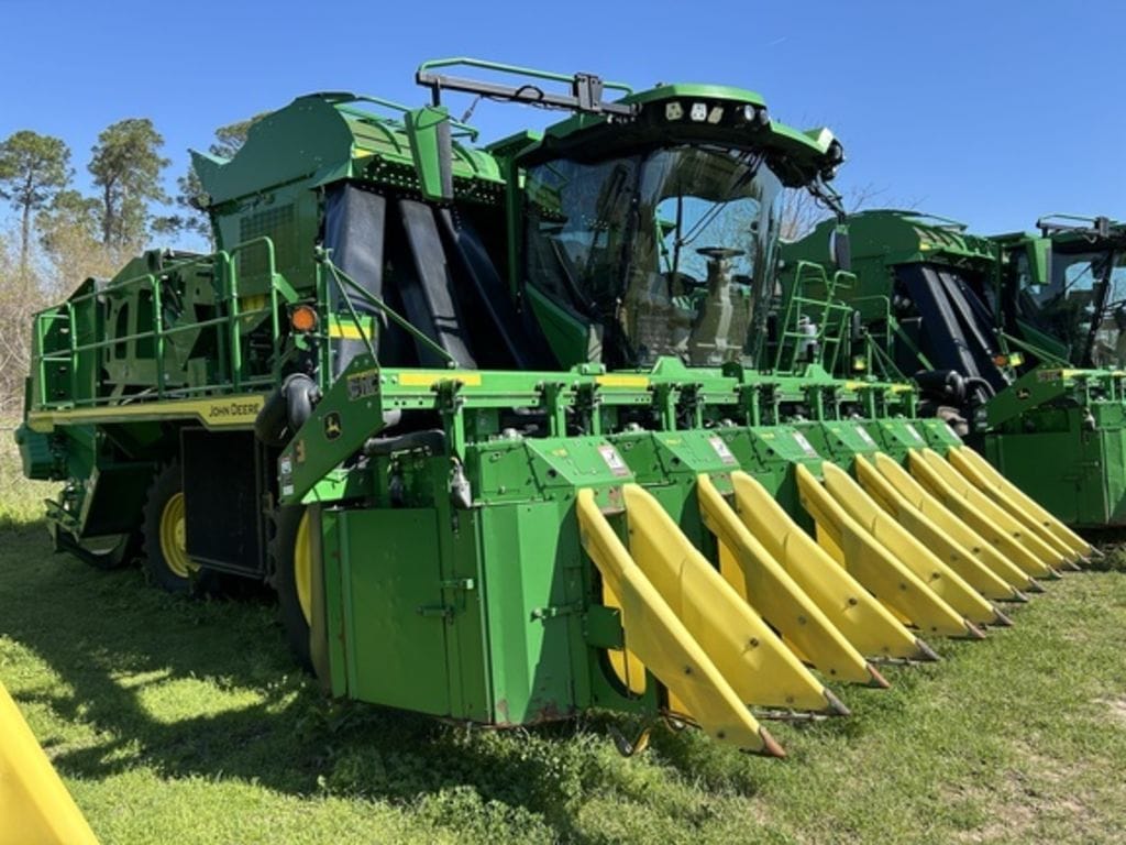 2023 John Deere CP770 Equipment Image0