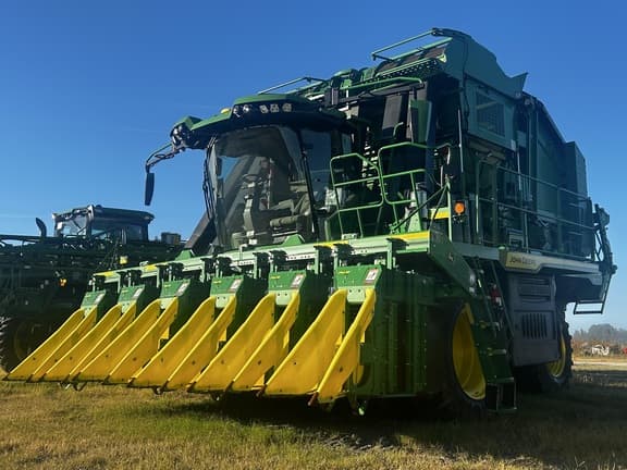 Image of John Deere CP770 equipment image 1