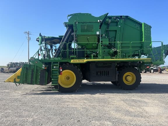 Image of John Deere CP770 equipment image 1