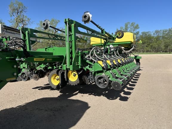 Image of John Deere DB60 equipment image 3