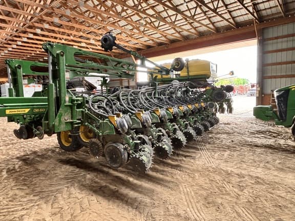 Image of John Deere DB60 equipment image 1