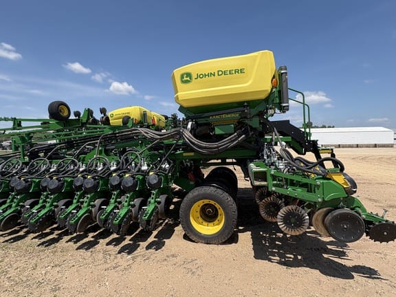 2023 John Deere DB60 Equipment Image0
