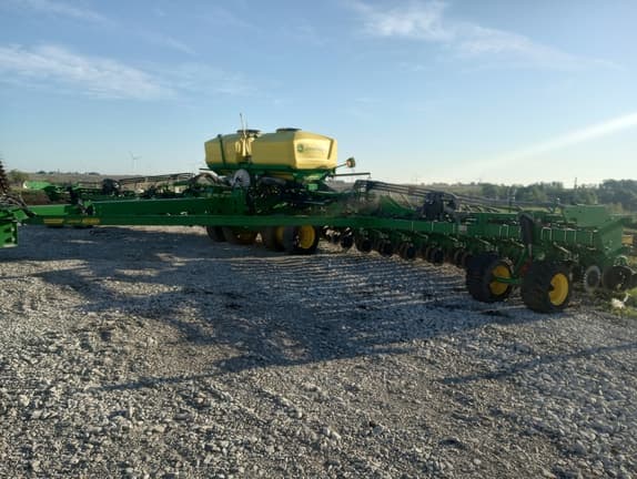 Image of John Deere DB60 equipment image 1