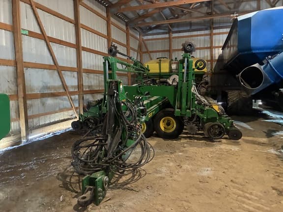 Image of John Deere DB60 Primary image