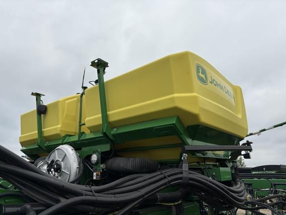 Image of John Deere DB66 equipment image 4