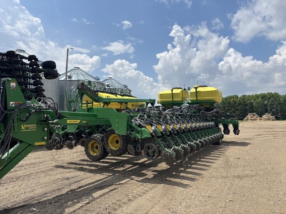 2023 John Deere DB66 Equipment Image0