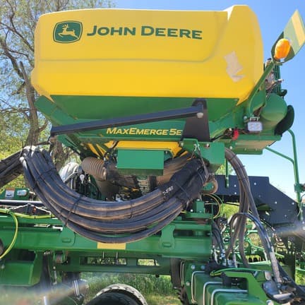 Image of John Deere DB80 equipment image 1