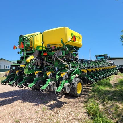 2023 John Deere DB80 Equipment Image0