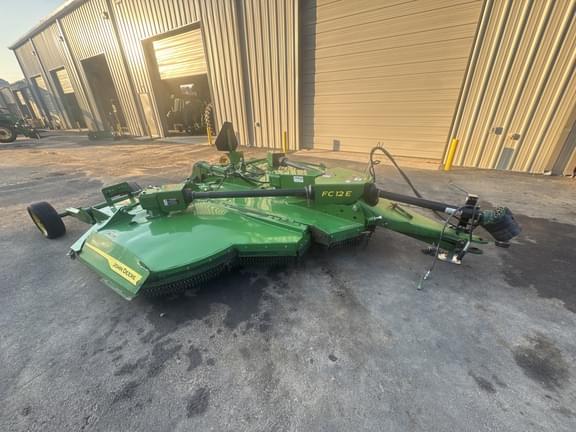 Image of John Deere FC12E equipment image 4