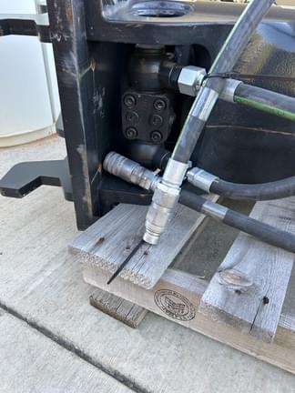 Image of John Deere HH60C equipment image 3